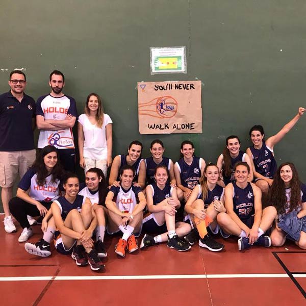 women-basketball-team-passion
